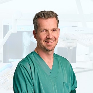Dr. Jens Deckers